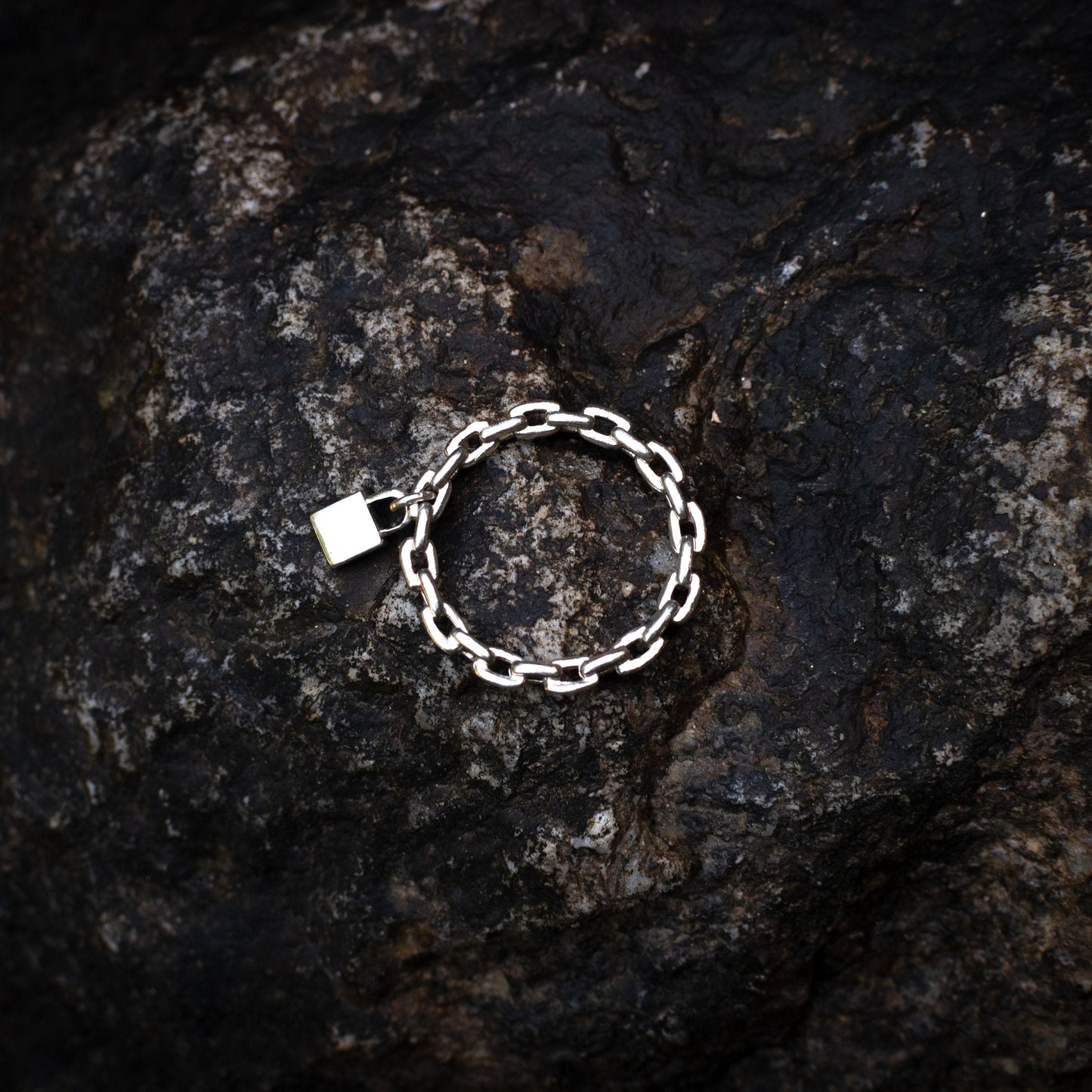 Silver Minimalist Chain Ring with Padlock - Locked