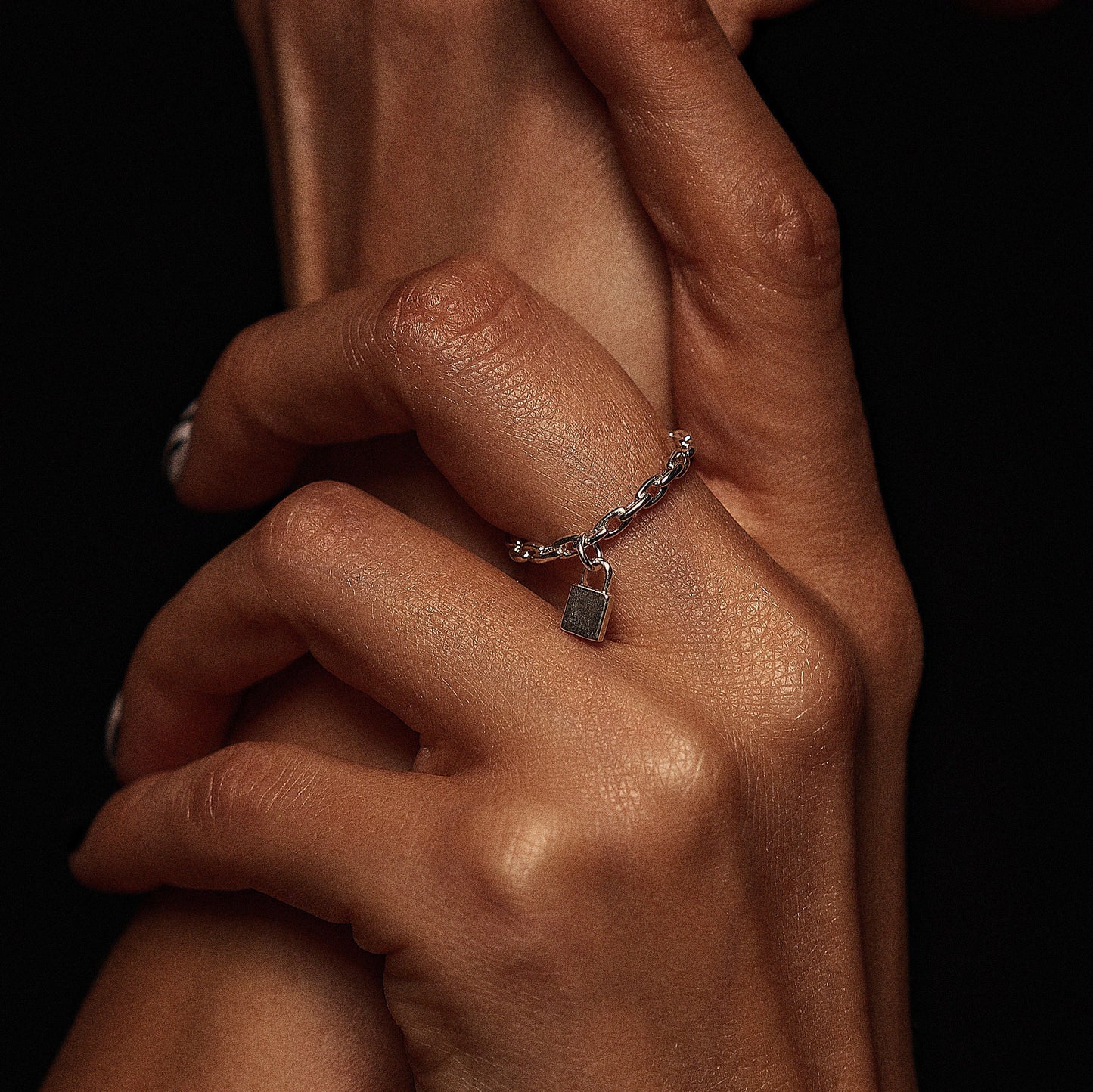 Silver Minimalist Chain Ring with Padlock - Locked