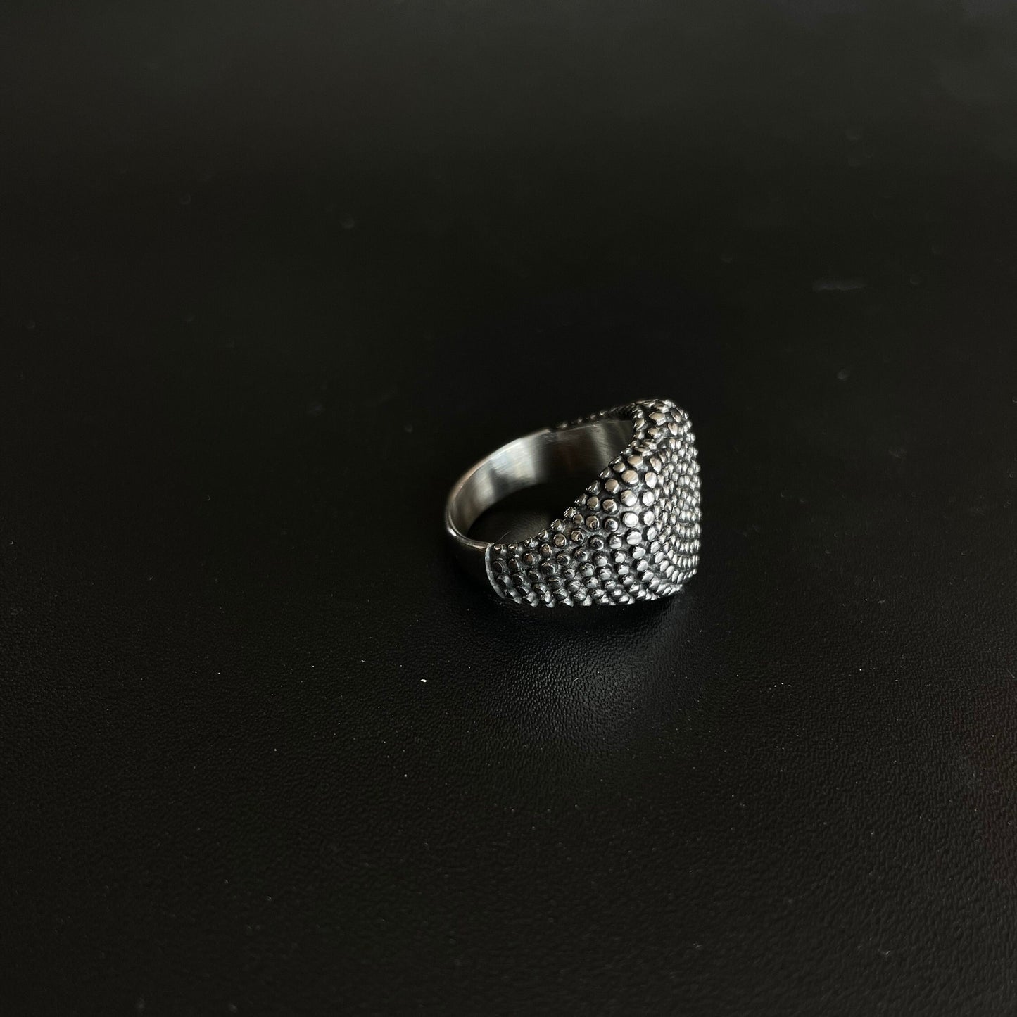 Signet Silver Ring - Heart Beat