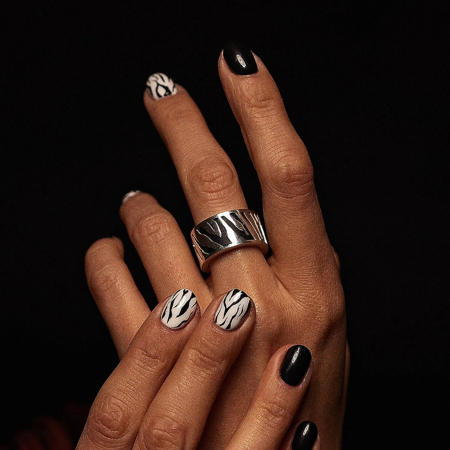 zebra ring silver 